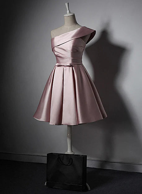 Luolandi Fashionable Pink Knee Length Satin Short Prom Dress One Shoulder Bridesmaid Dress Homecoming Dress